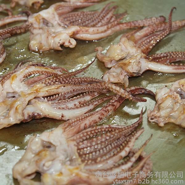 成都批發(fā)魷魚(yú)頭/燒烤魷魚(yú)頭/調(diào)味魷魚(yú)頭/休閑零食現(xiàn)烤芝麻長(zhǎng)條鱈魚(yú)片原料批發(fā) 盛旭調(diào)味魷魚(yú)頭 冷凍粗加工水產(chǎn)品冷凍粗加工水